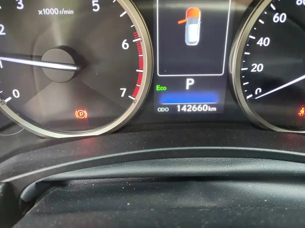Фото 8 - Lexus NX