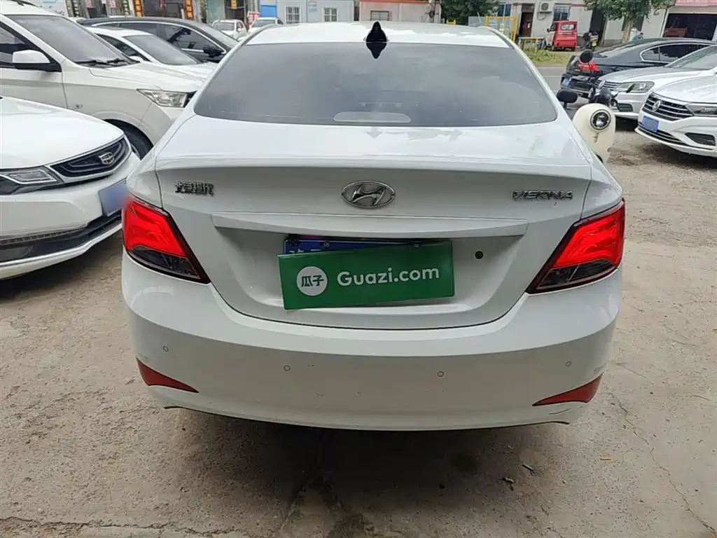 Hyundai Verna 2016 1.4L Automatic Smart GLS фото 6
