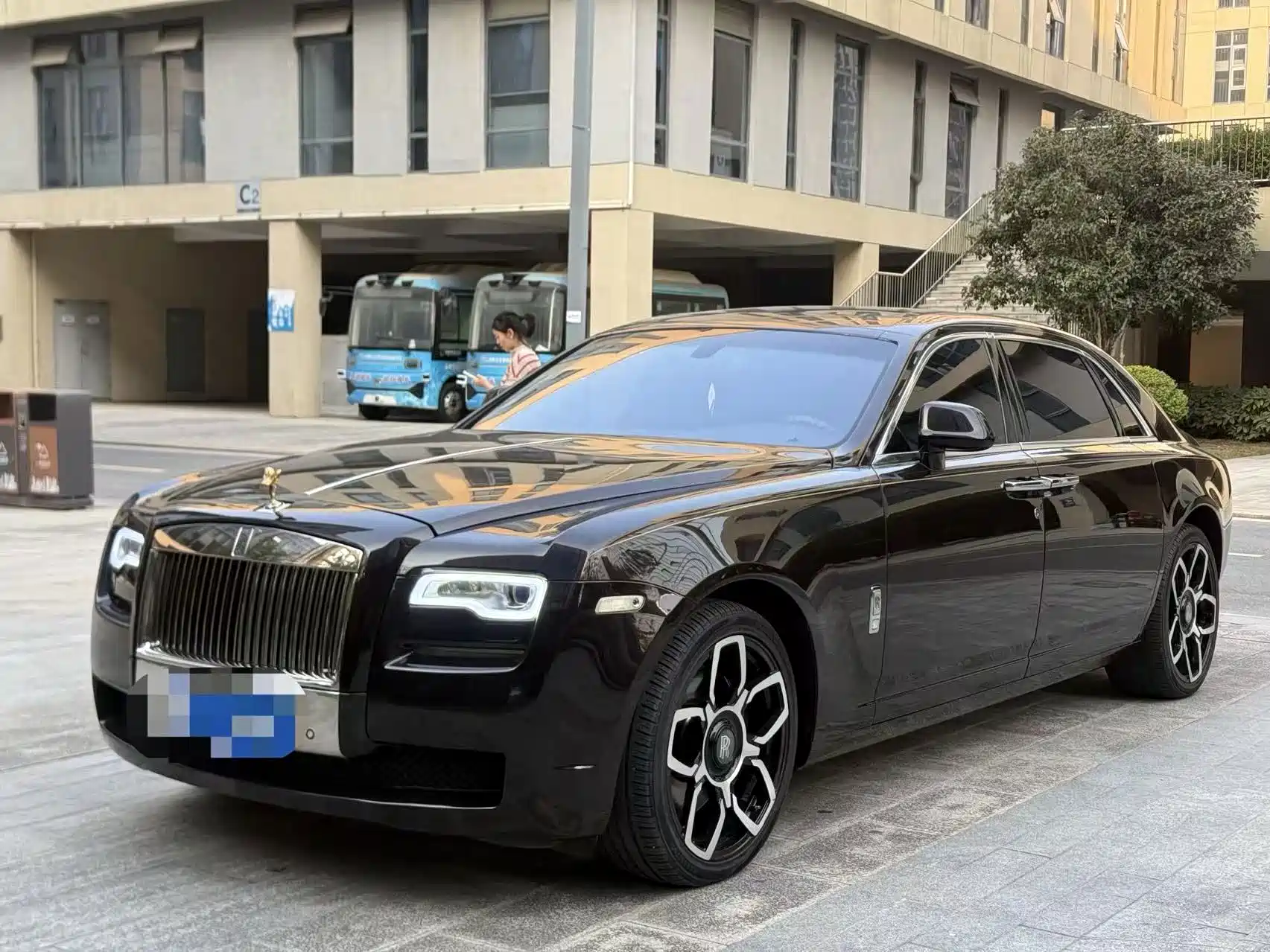 Фото 1 - Rolls-Royce Ghost
