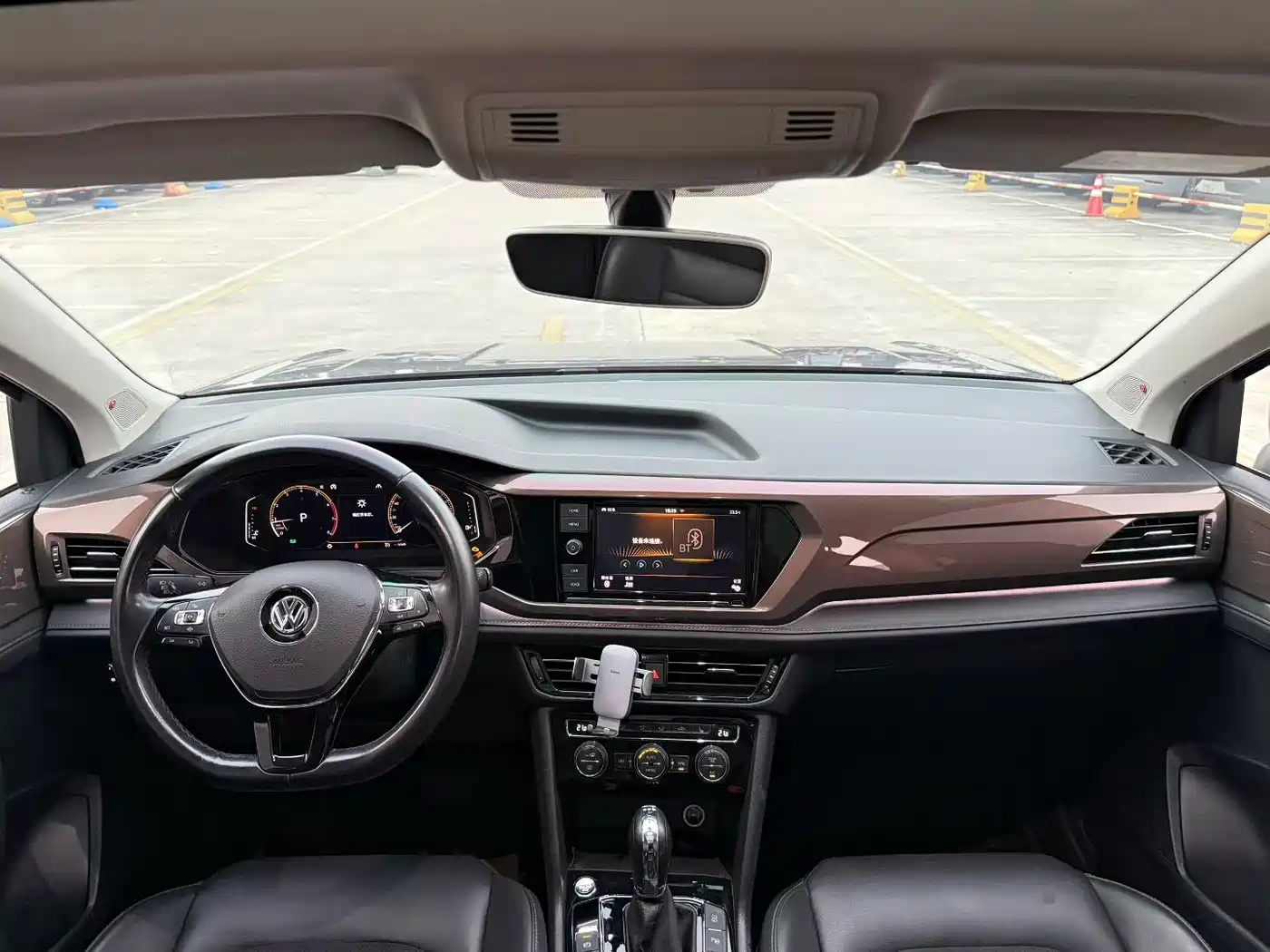 Volkswagen Tharu 2019 Model 280TSI 2WD Flagship Edition China VI фото 9