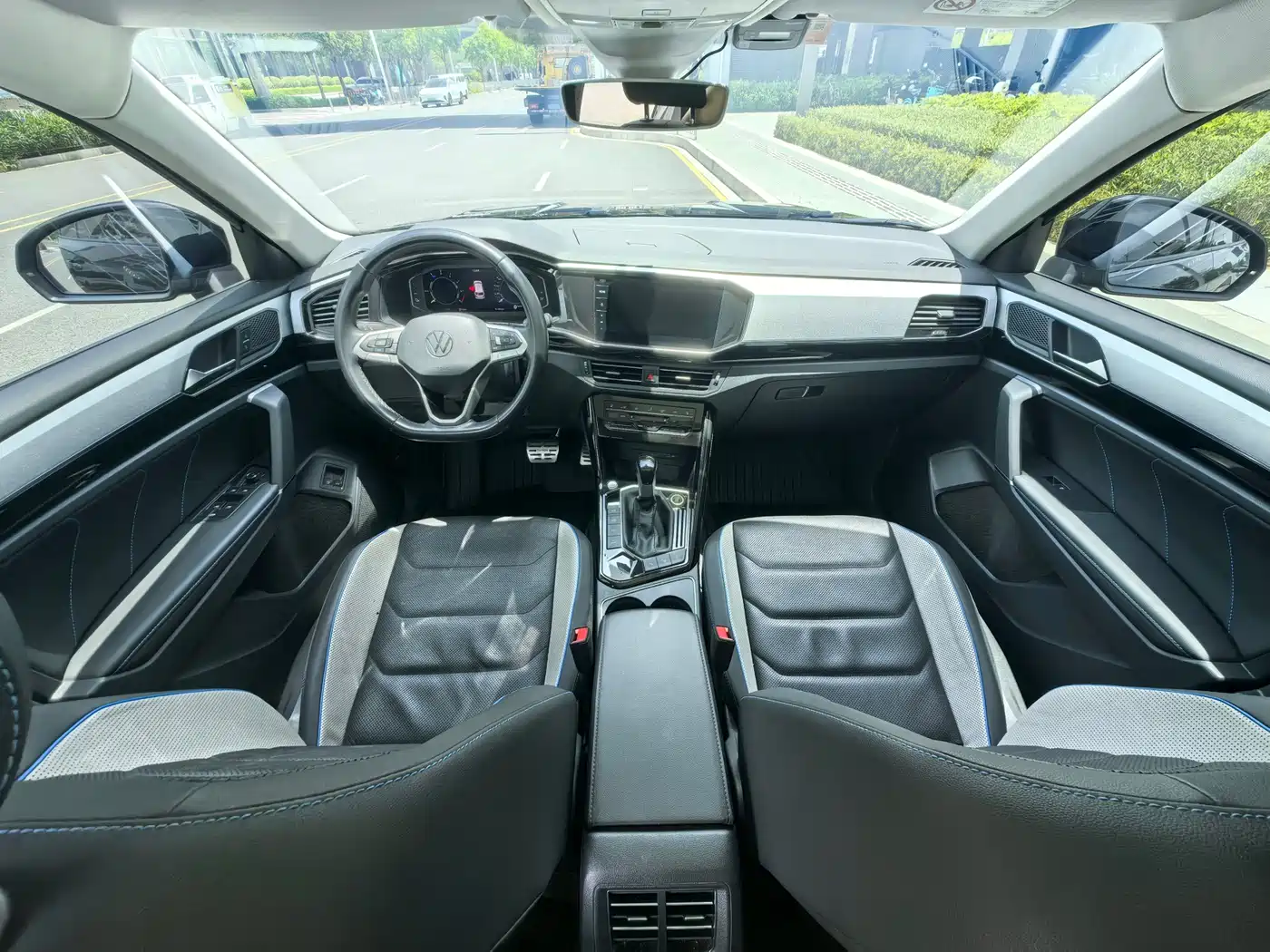 Volkswagen Tayron GTE Plug-in Hybrid 2022 1.4T Premium фото 8