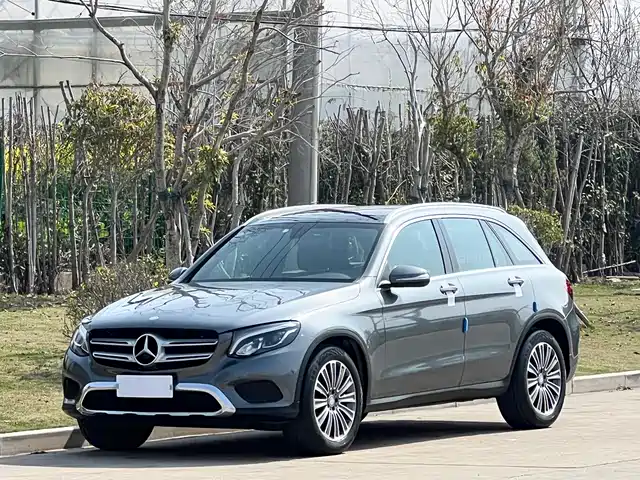 MERCEDES-BENZ GLC