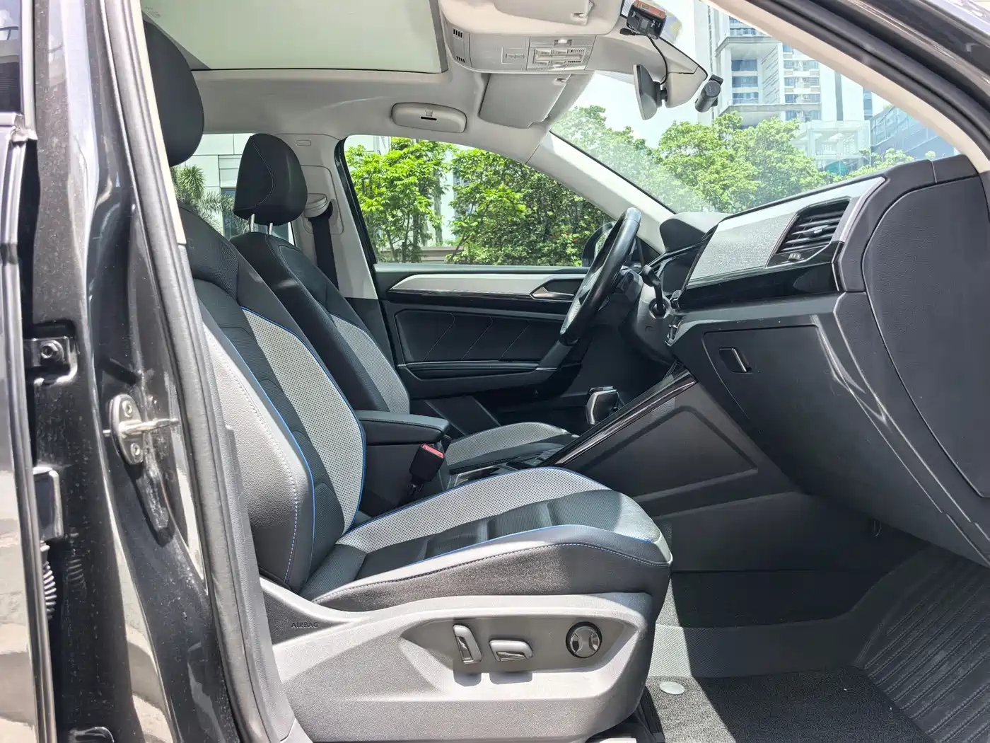 Volkswagen Tayron GTE Plug-in Hybrid 2022 1.4T Premium фото 12