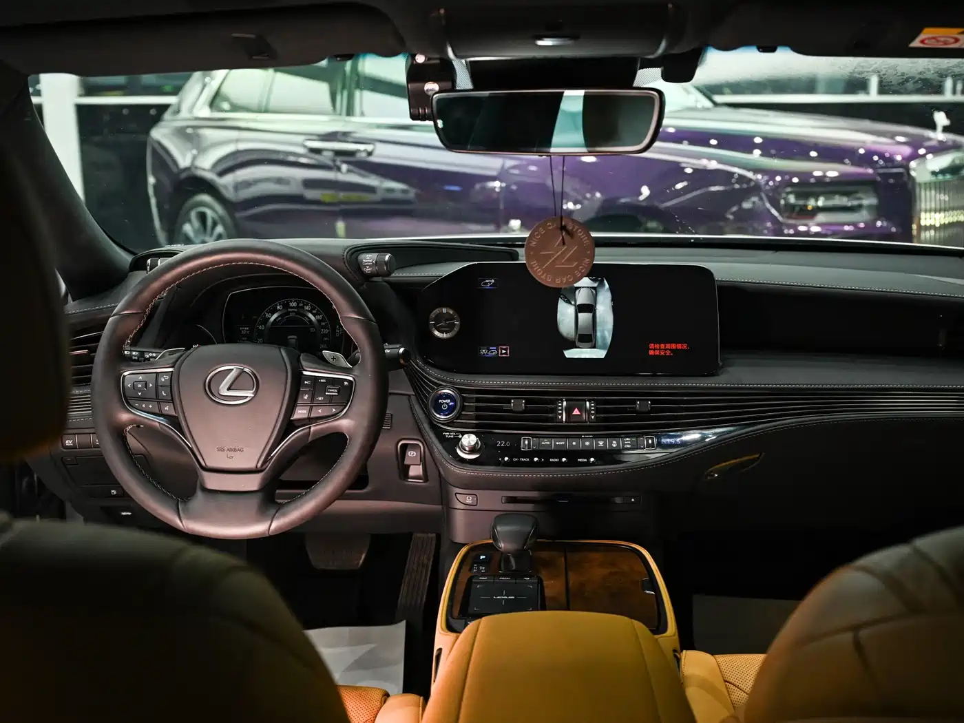 LEXUS LS