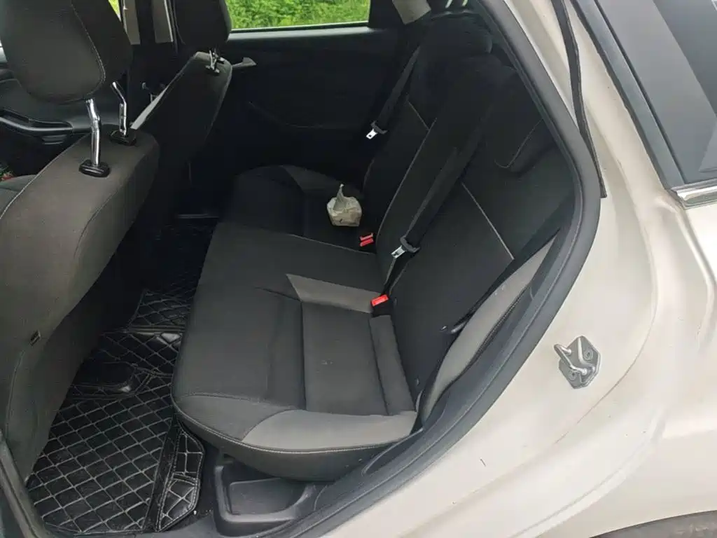 Ford Focus 2014 2012 Hatchback 1.6L Manual Comfort