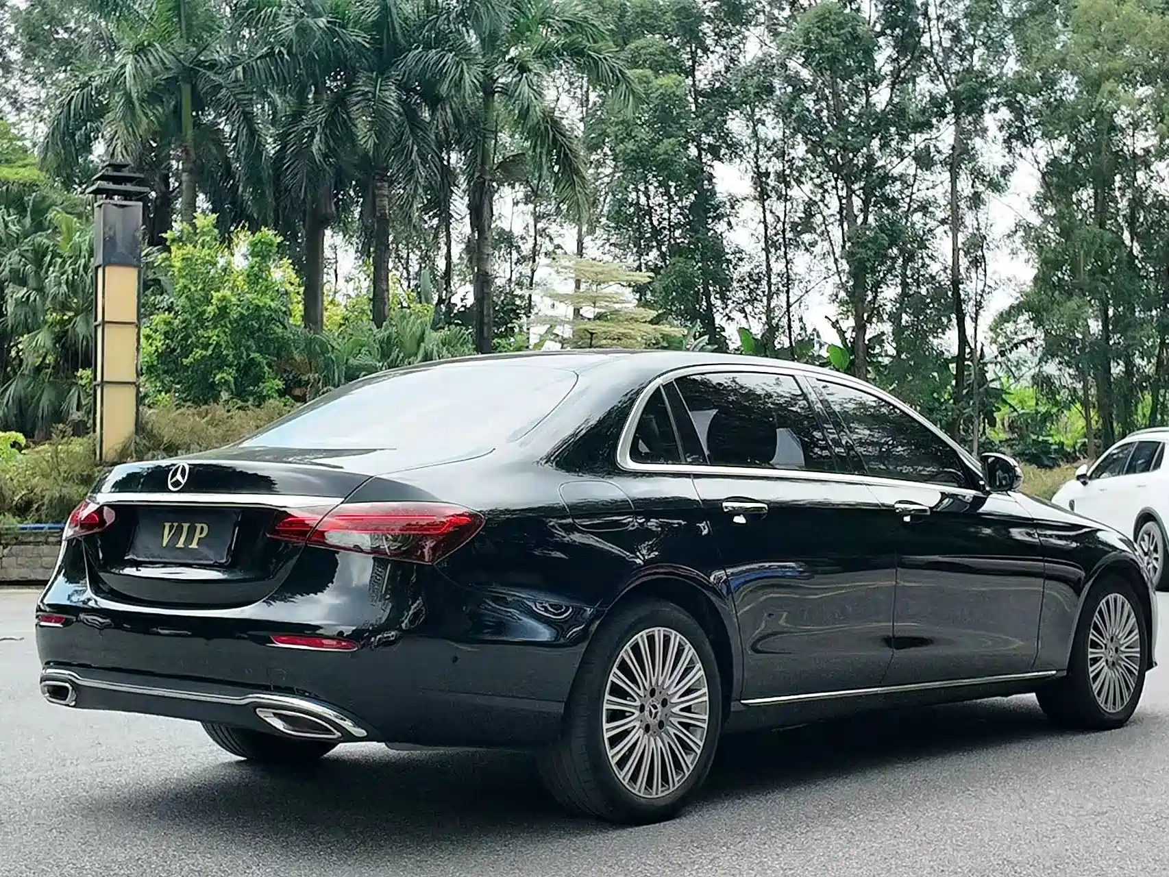 Фото 9 - Mercedes-Benz E-Class