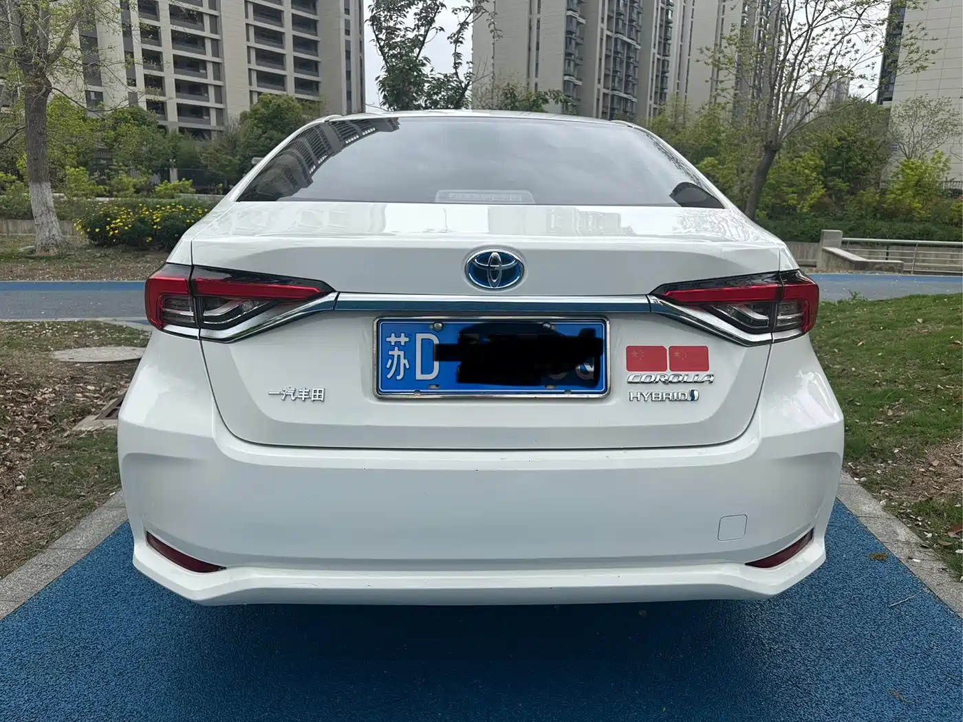 Toyota Corolla 2021 Hybrid 1.8L E-CVT Pioneer Edition фото 7