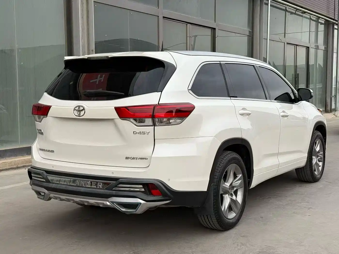 Toyota Highlander 2018 2.0T 4WD Luxury 7-seater China VI фото 6