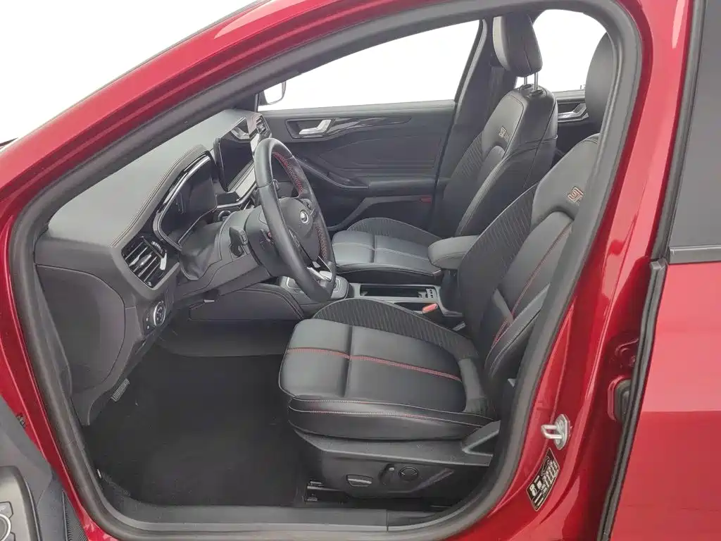 Ford Focus 2023 2022 Hatchback EcoBoost 180 Automatic ST Line