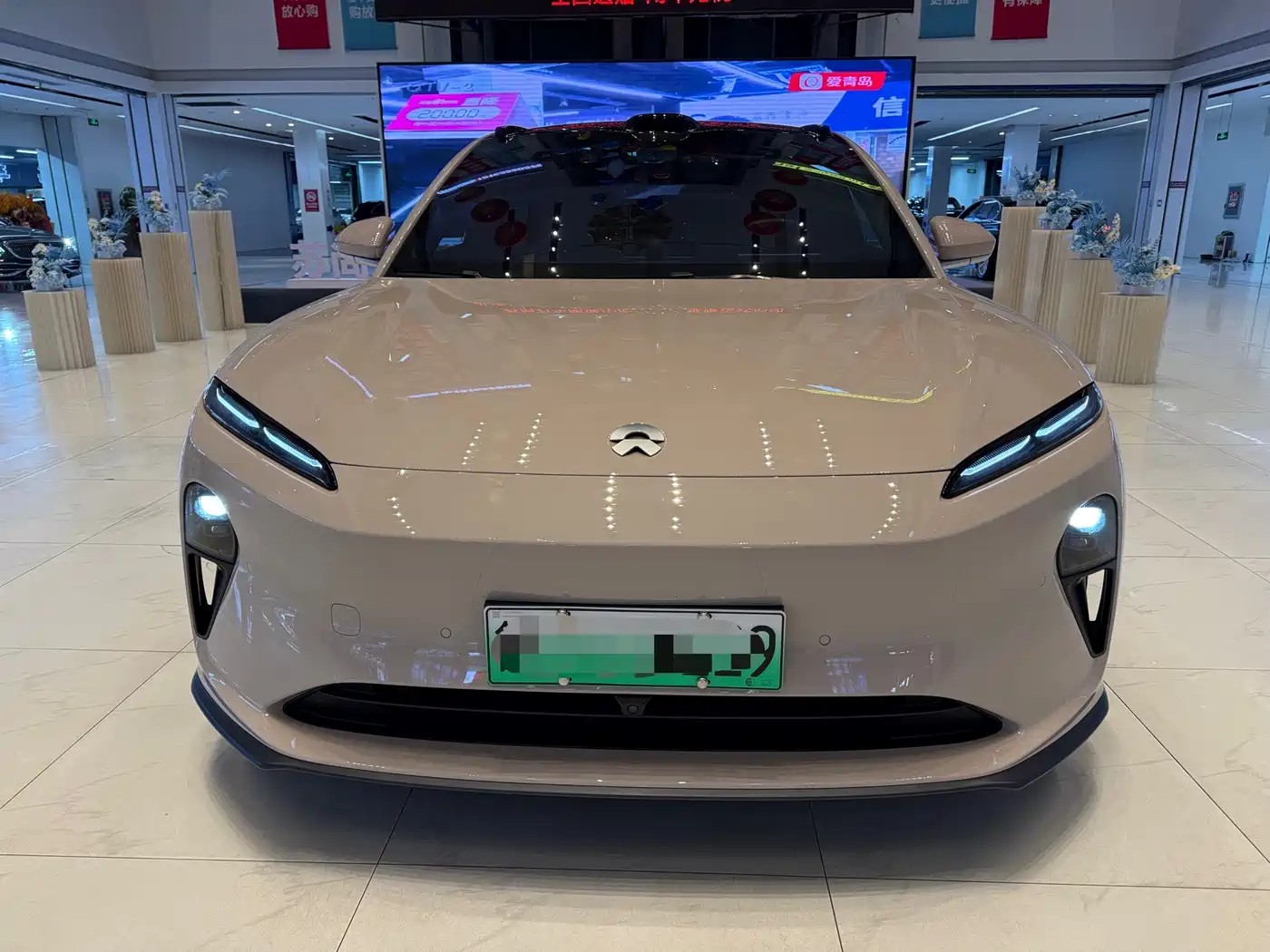 NIO NIO ET5