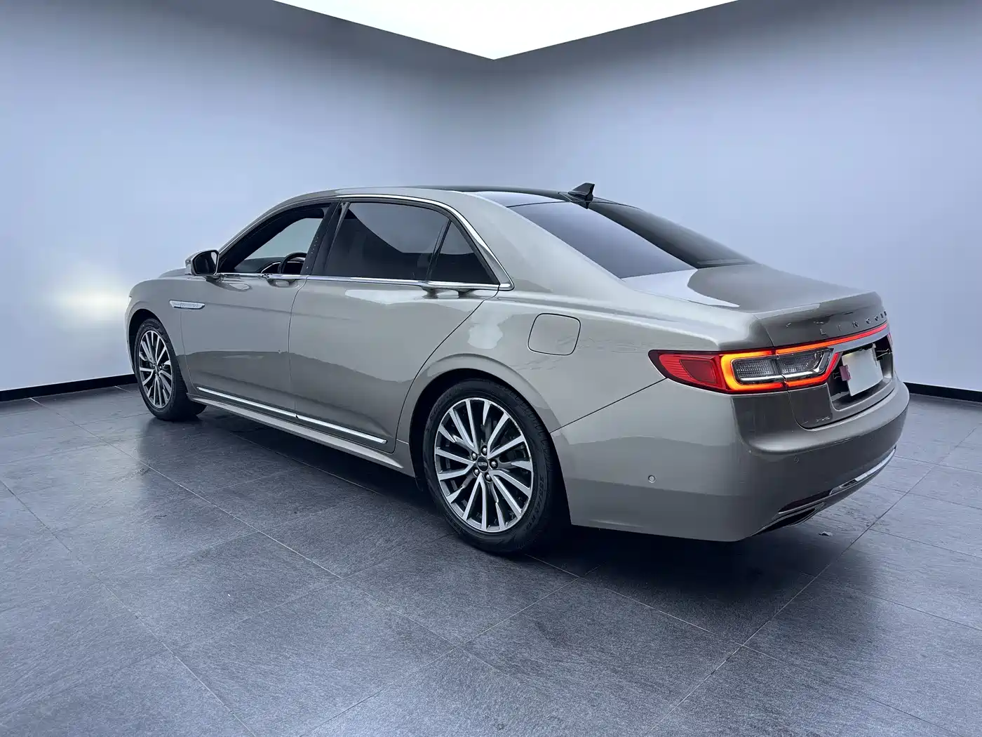 Lincoln Continental 2019 2017 2.0T 2WD Prestige