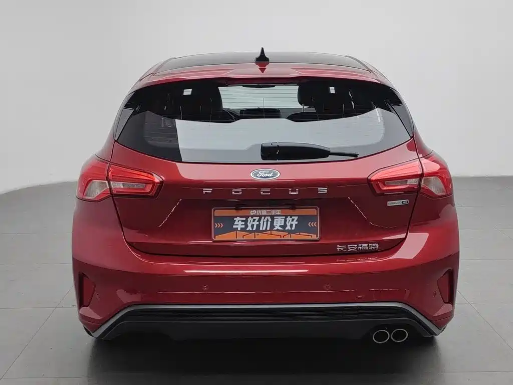 Ford Focus 2023 2022 Hatchback EcoBoost 180 Automatic ST Line