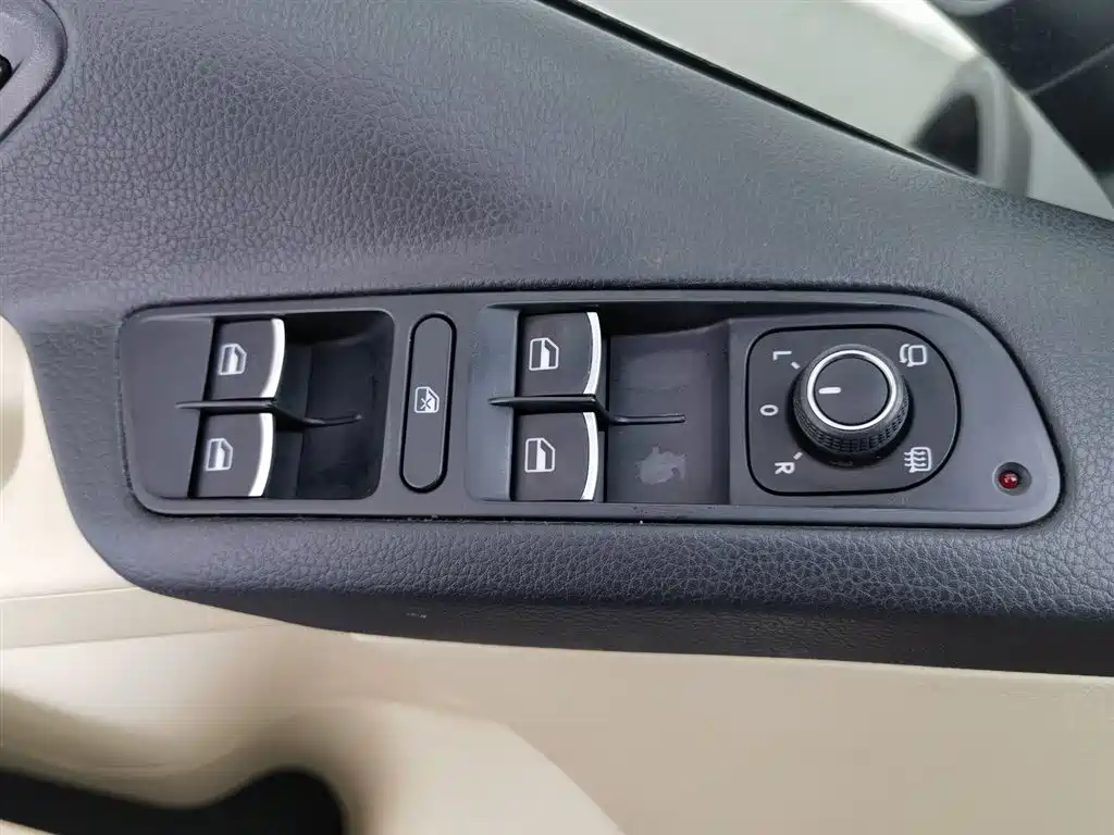Volkswagen Tiguan 2013 2.0TSI Automatic AWD Flagship Edition фото 9