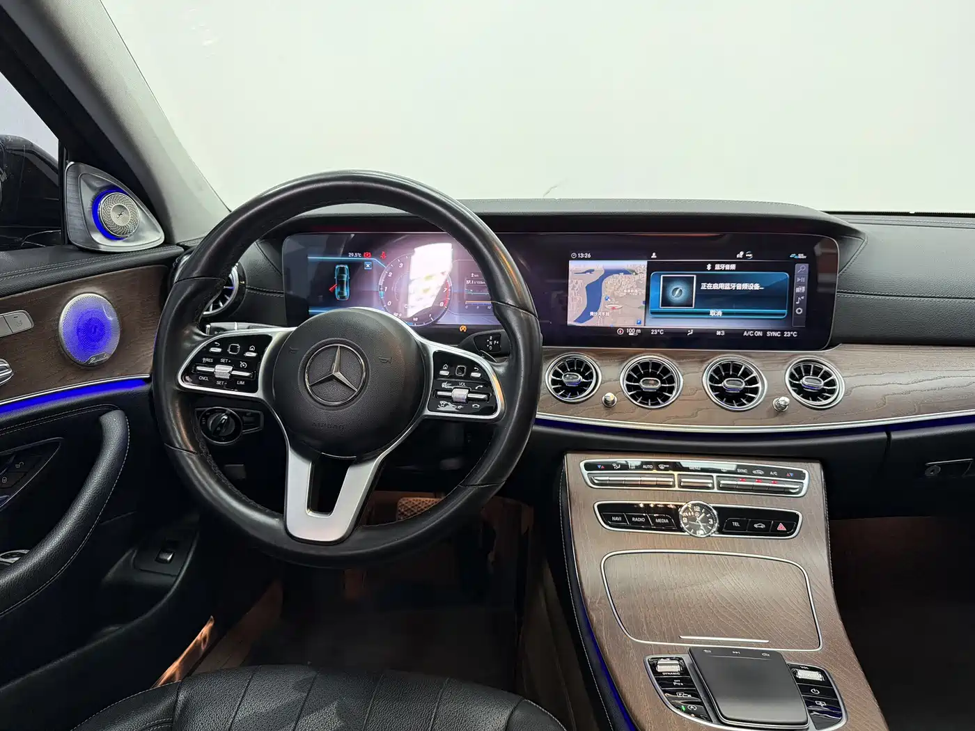 Mercedes-Benz E-Class 2020 E 300 L Luxury Model фото 12