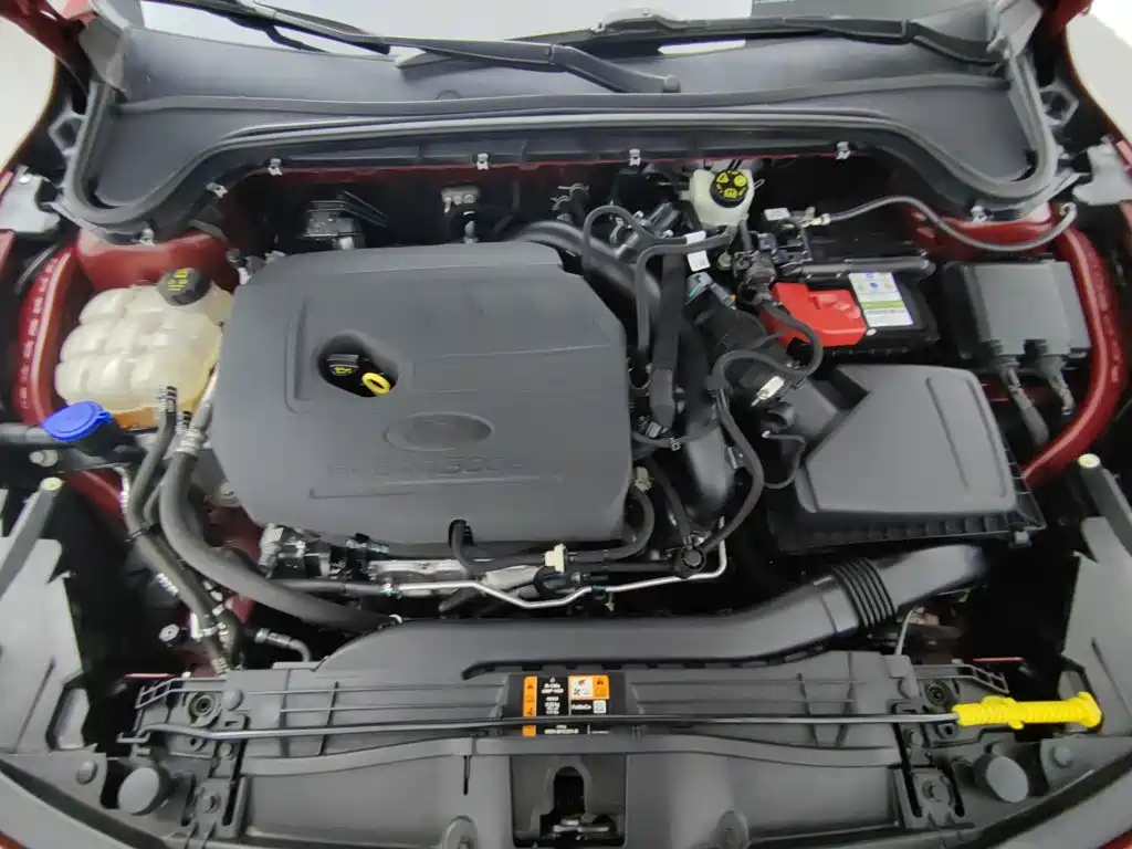 Ford Focus 2023 2022 Hatchback EcoBoost 180 Automatic ST Line