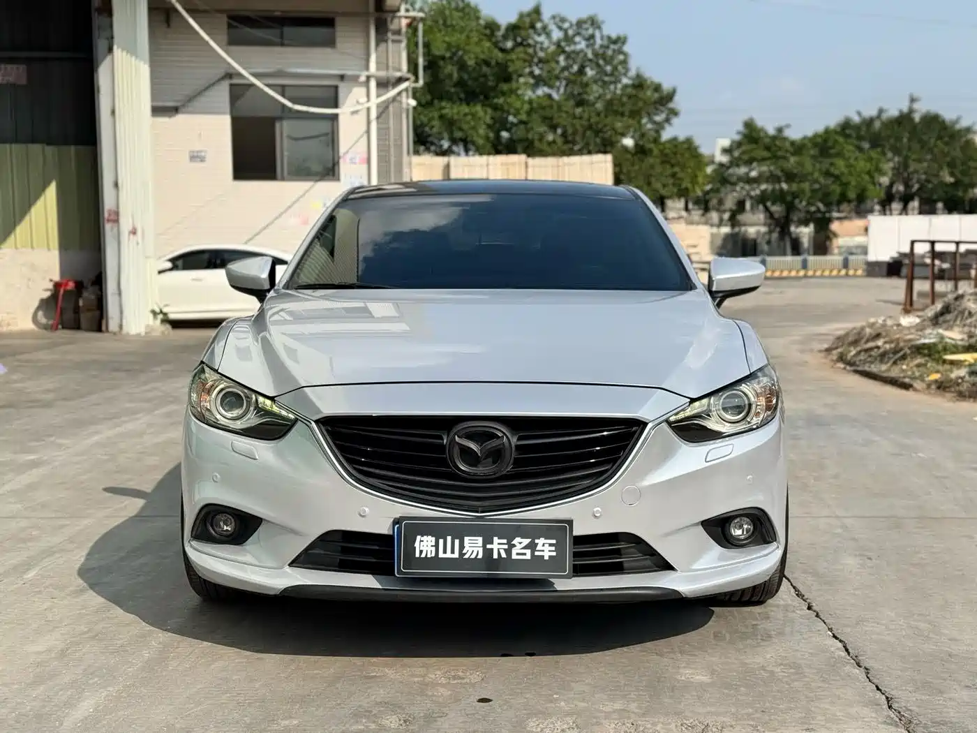 Mazda Atenza 2015 2.5L Skyactiv Prestige Edition фото 2