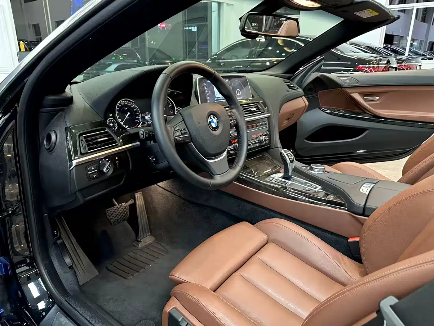 BMW 6 Series 2016 640i Convertible фото 6