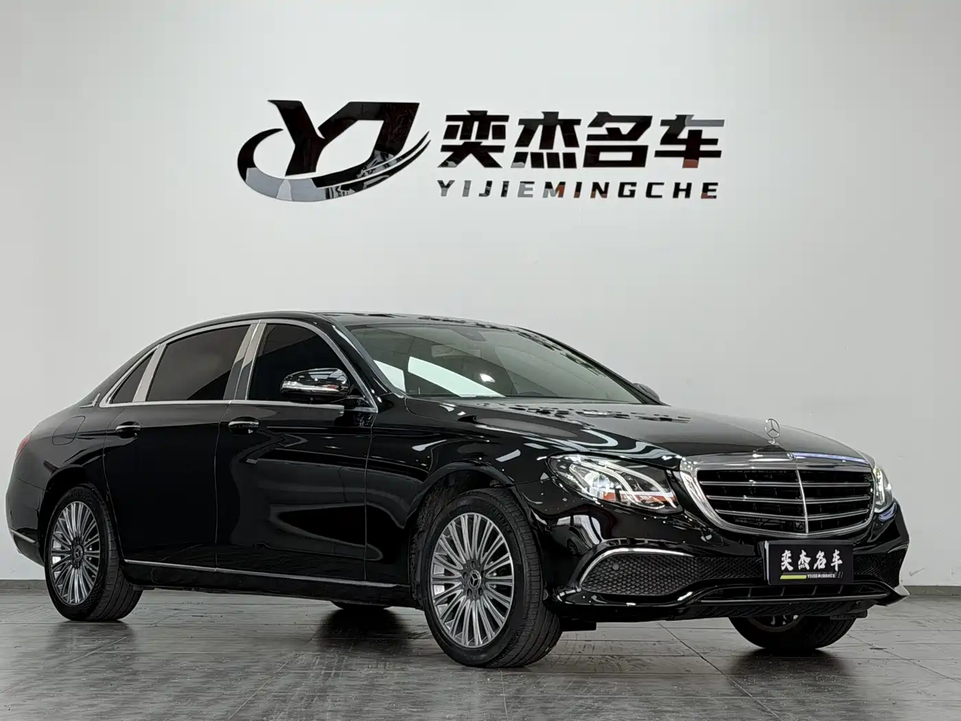 Mercedes-Benz E-Class 2020 E 300 L Luxury Model фото 3