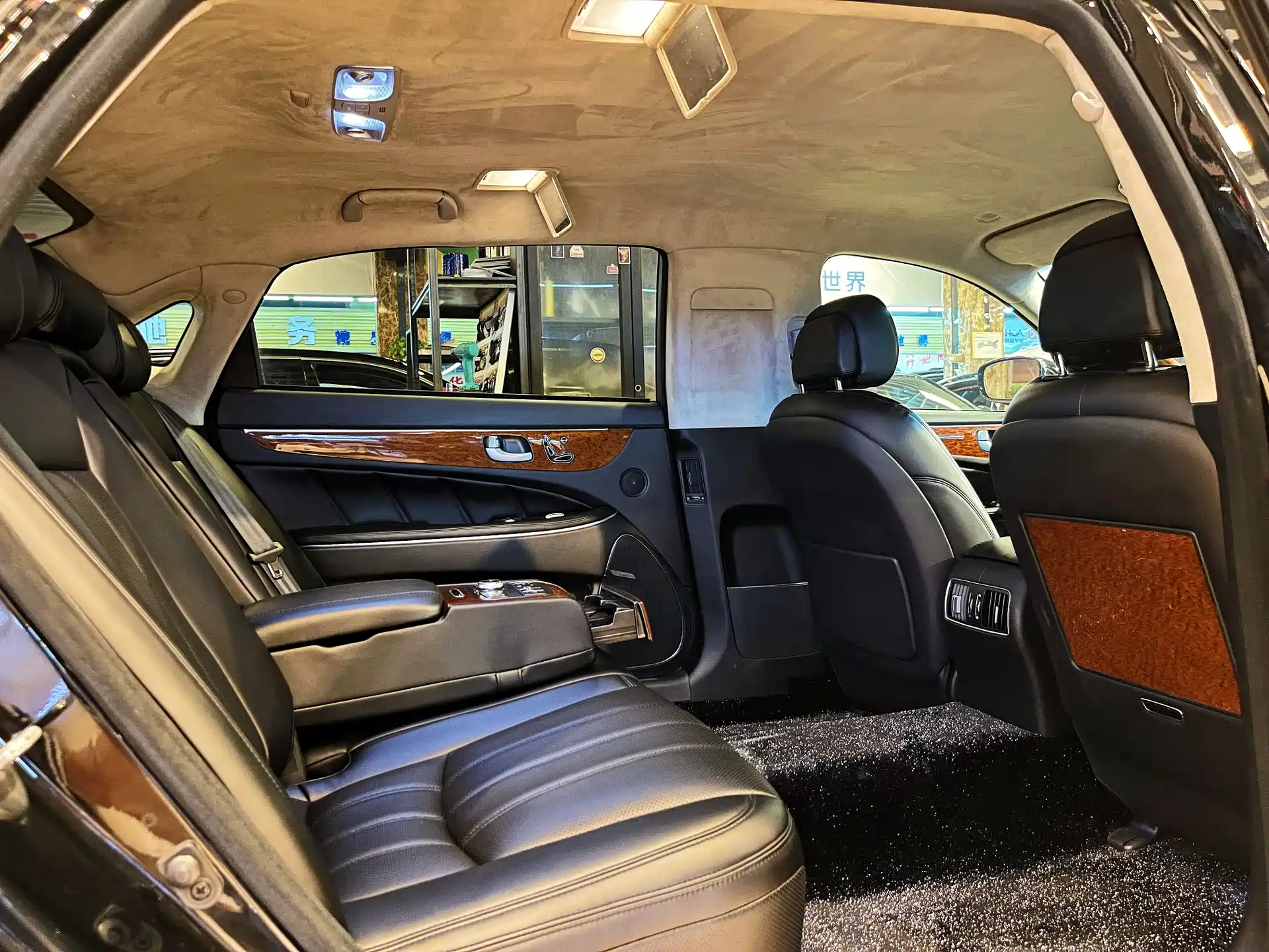 Фото 28 - Hyundai Equus