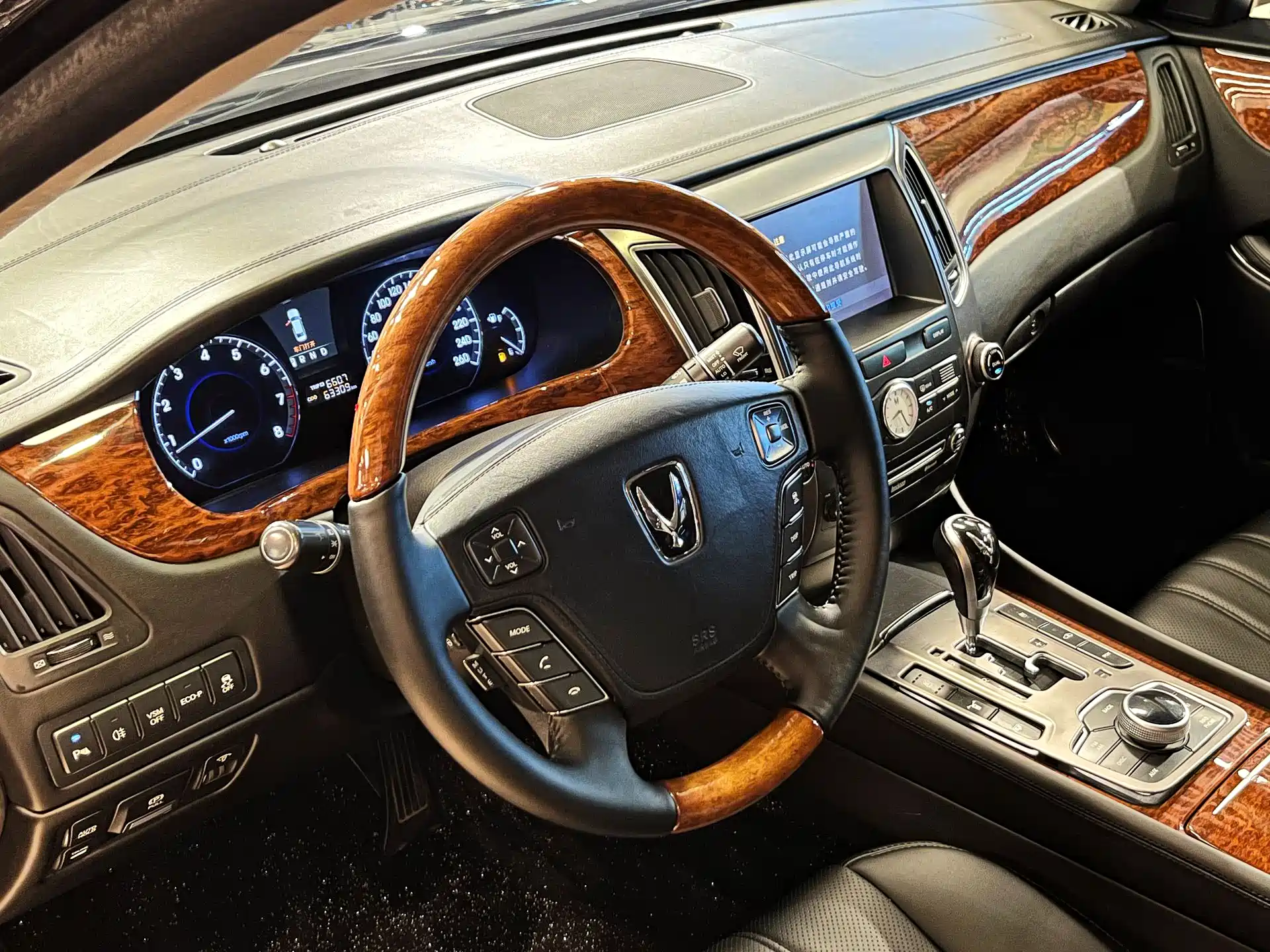 Фото 11 - Hyundai Equus