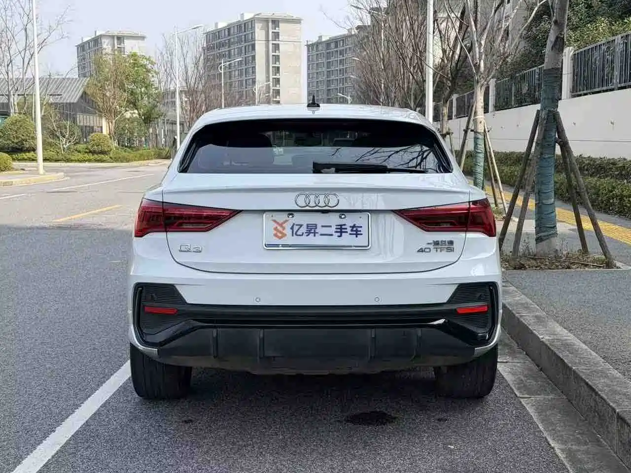 AUDI Q3 SPORTBACK