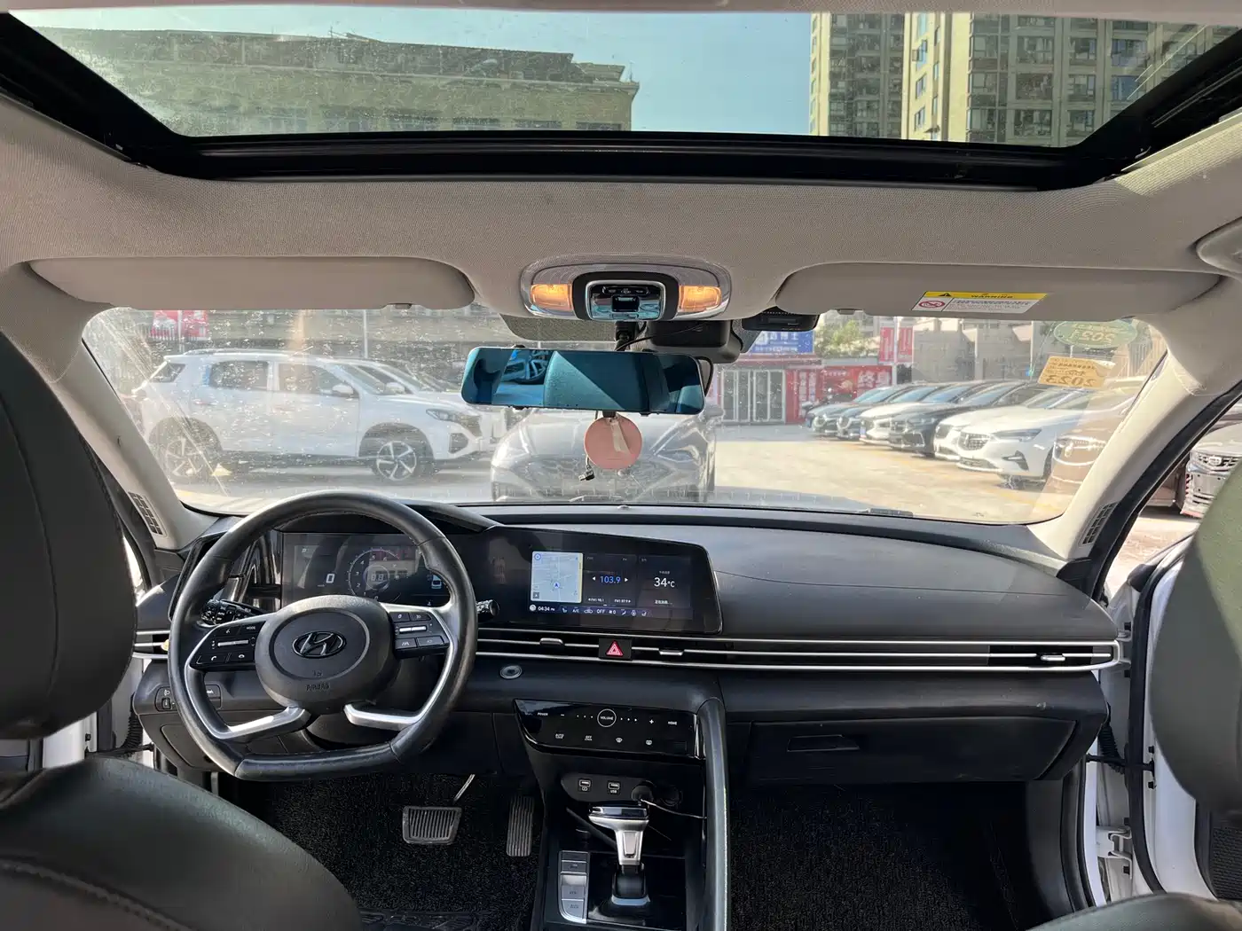 Hyundai Elantra 2021 1.5L CVT GLX Elite Edition фото 11