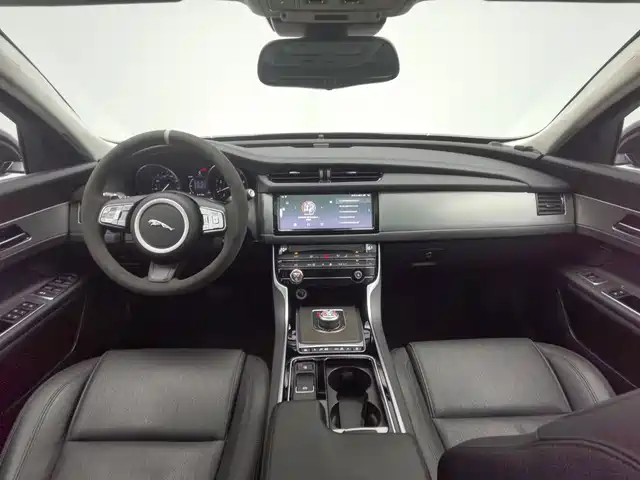 Jaguar XFL 2017 XFL 2.0T 240PS Luxury Edition — фото 5