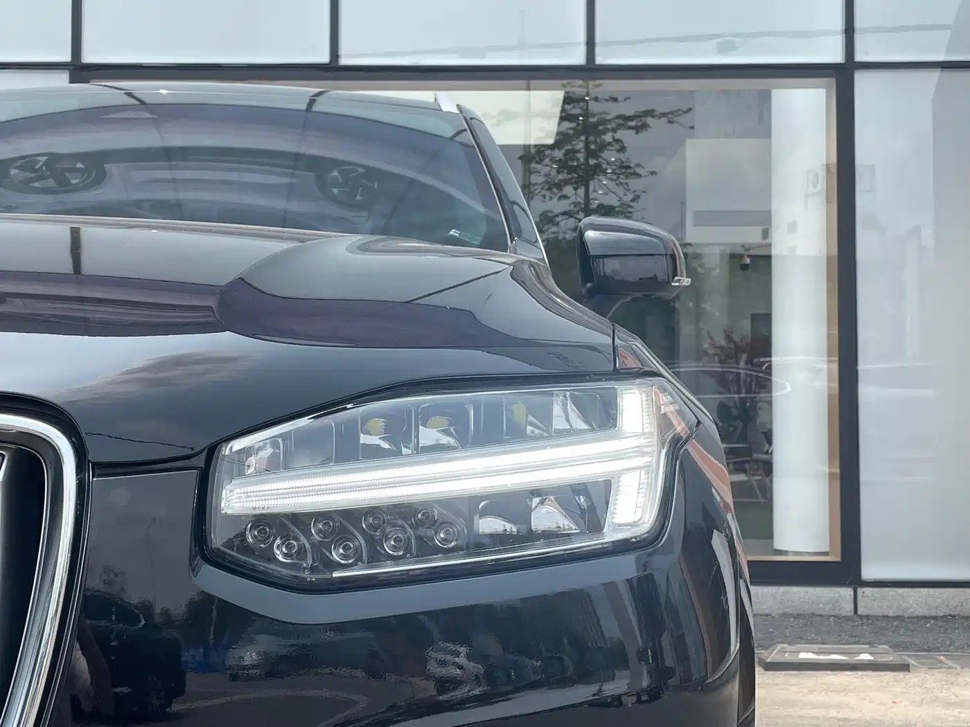 VOLVO XC90 PLUG-IN HYBRID
