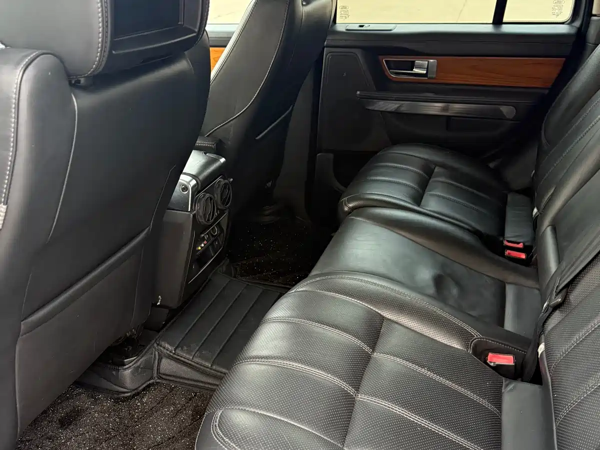 Land Rover Range Rover Sport 2013 5.0 NA V8 HSE фото 8