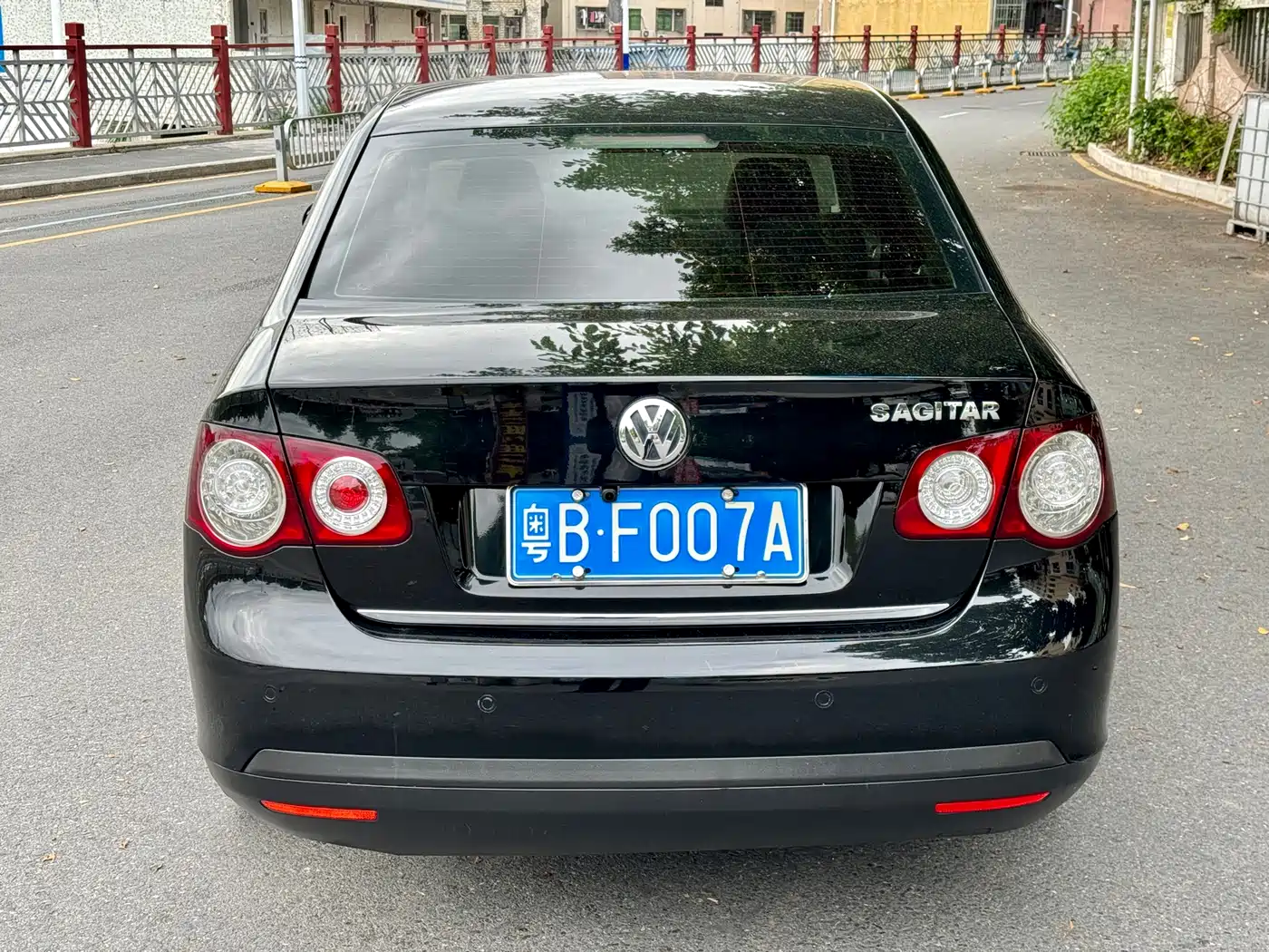 Volkswagen Sagitar 2009 Model 1.8TSI Automatic Champion Edition фото 5