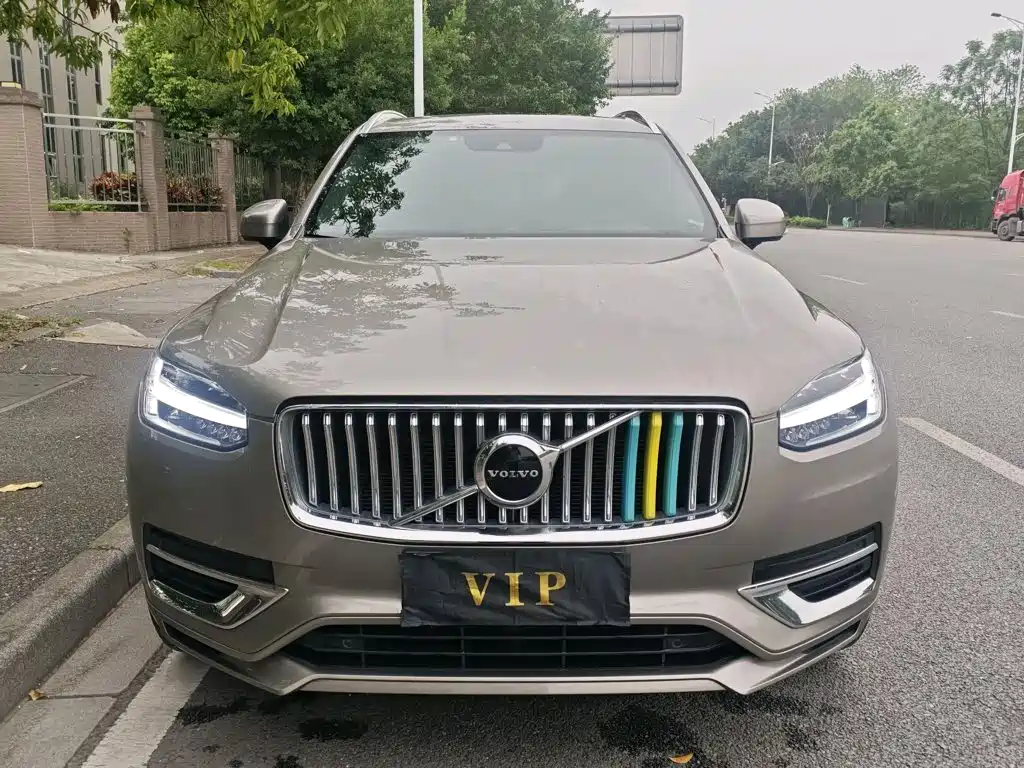 صورة 3 - Volvo XC90