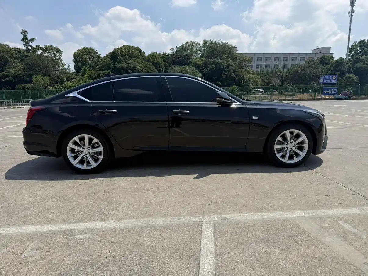 Cadillac CT5 2024 28T Luxury Model Pro фото 13