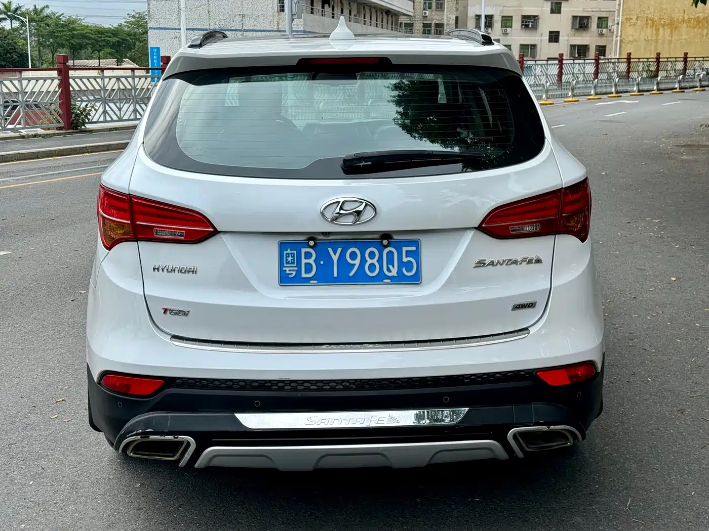 Hyundai Santa Fe 2013 Facelift 2.4L Automatic 4WD Premium фото 4