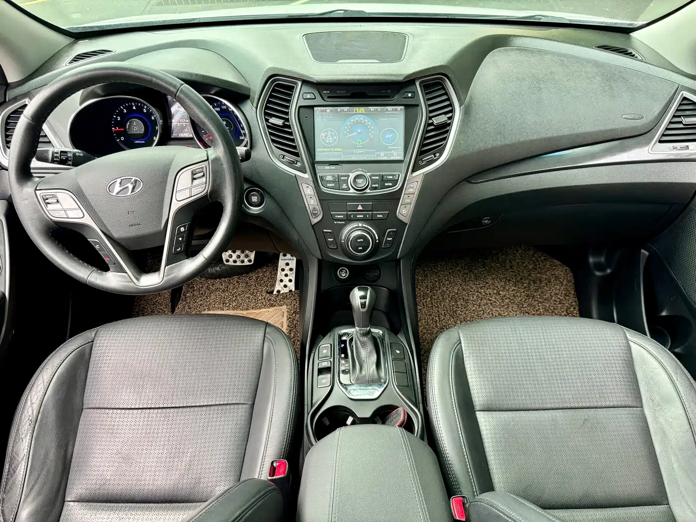 Hyundai Santa Fe 2013 Facelift 2.4L Automatic 4WD Premium фото 10