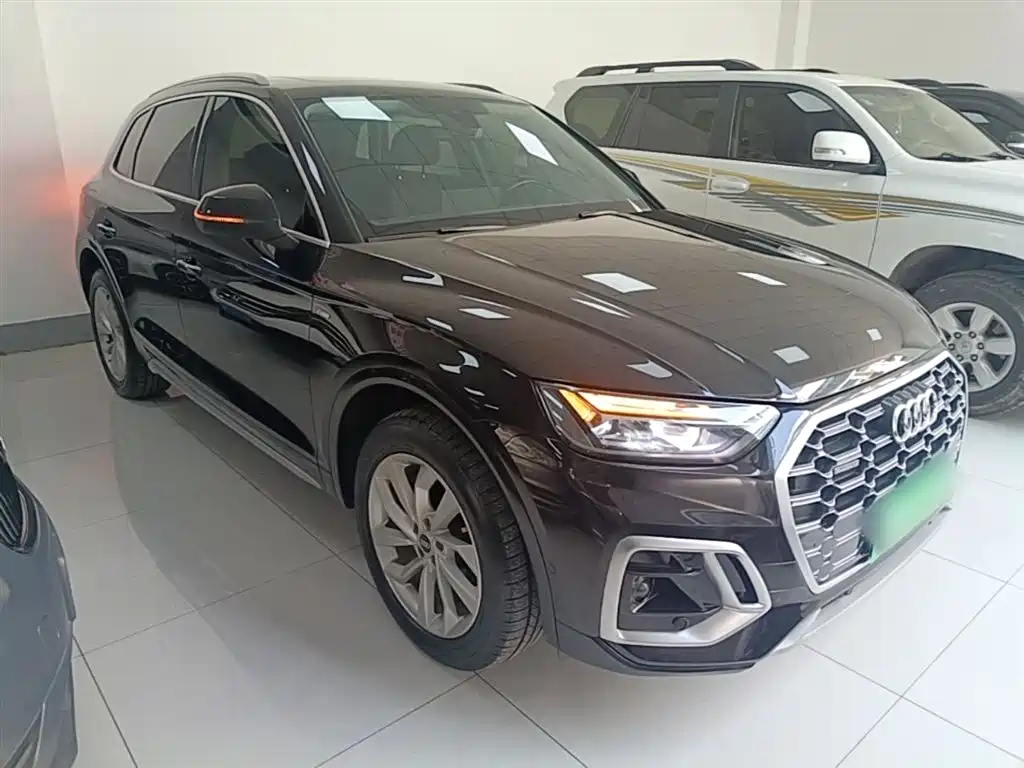 Audi Q5L 2022 40T Luxury Dynamic фото 4