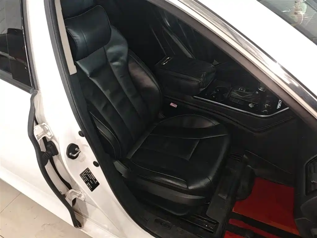 Hongqi H5 2018 30TD Dynamic Edition фото 25