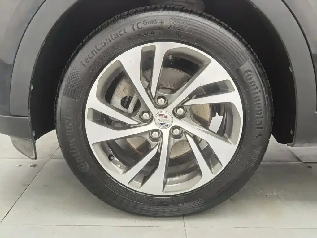 Фото 17 - Buick Envision S
