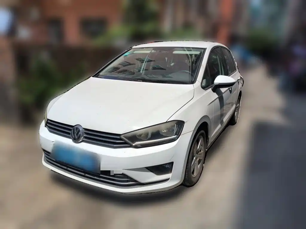 Volkswagen Golf Sportsvan 2016 — пригон из Китая