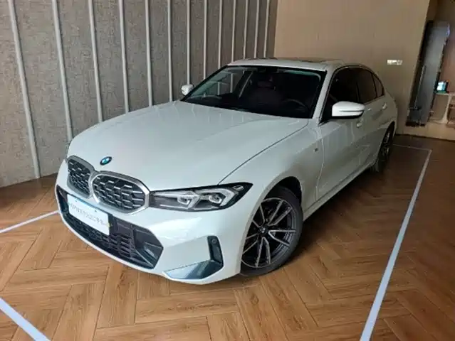 BMW 3 SERIES