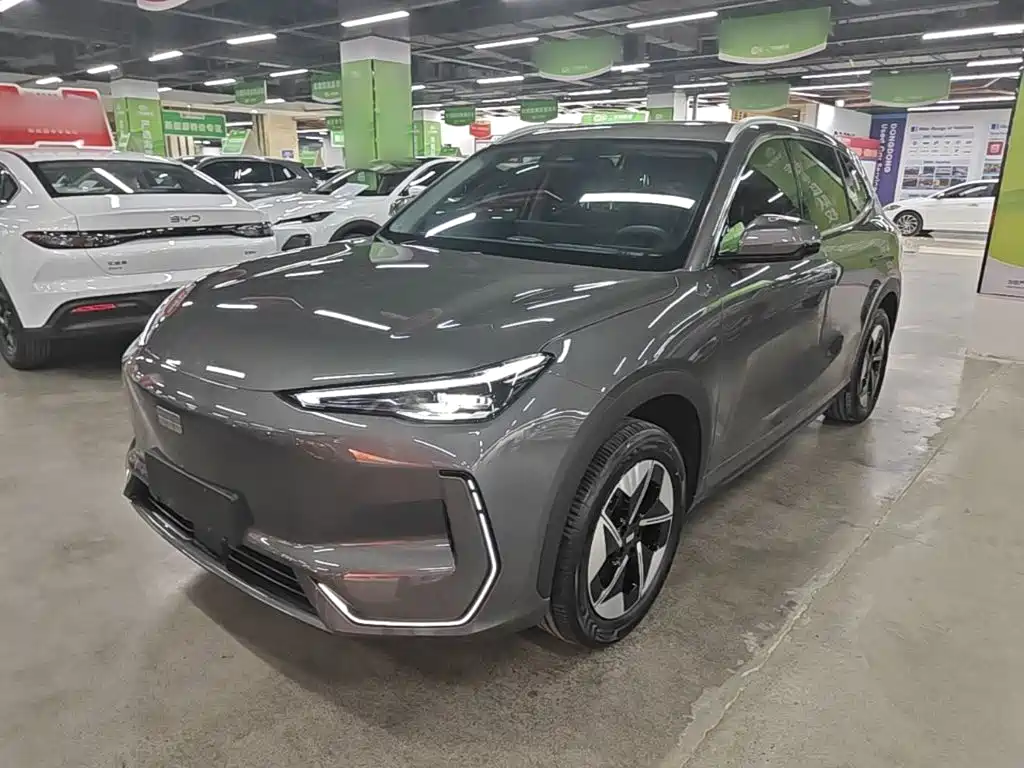 Photo 1 - Geely Galaxy Galaxy E5