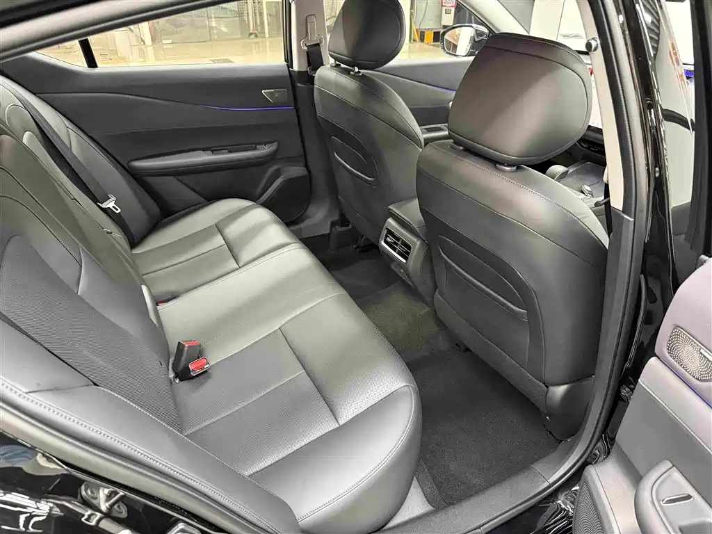 Nissan Teana 2026 2026 Model 2.0L Mid Trim