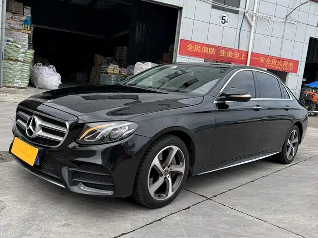 MERCEDES-BENZ E CLASS
