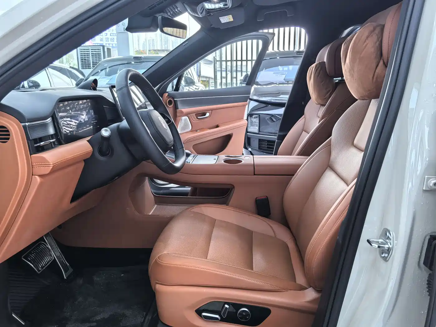 AITO Wenjie AITO M5 2025 Extended Range Ultra AWD фото 8