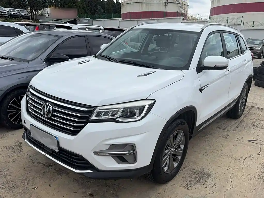 Фото 2 - Changan CS75