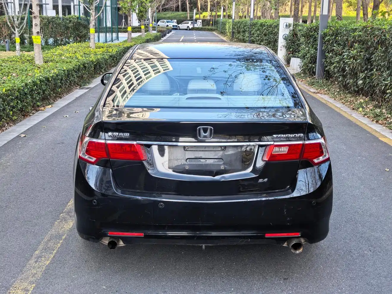Photo 4 - Honda Spirior