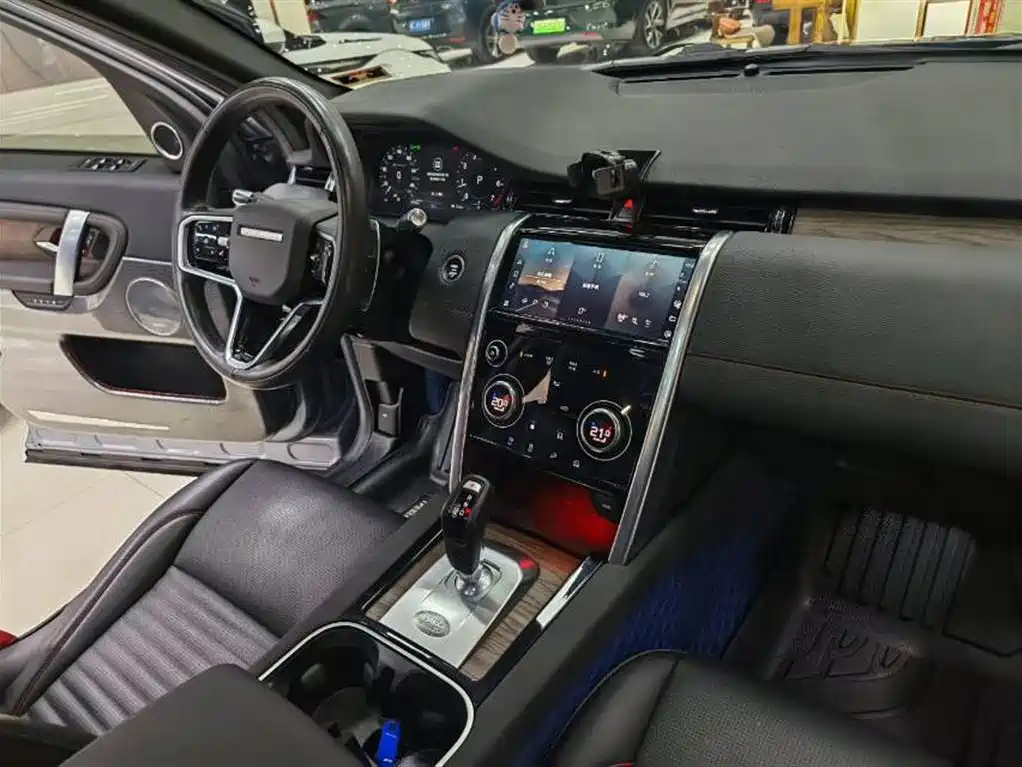 LAND ROVER DISCOVER SPORTS