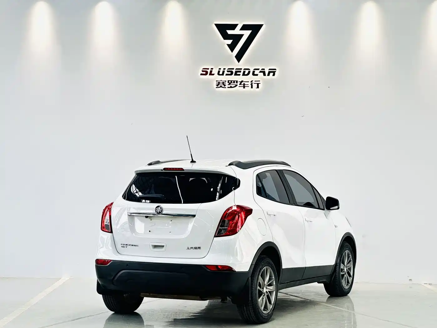 Buick Encore 2016 18T Automatic 2WD Urban Leading фото 4