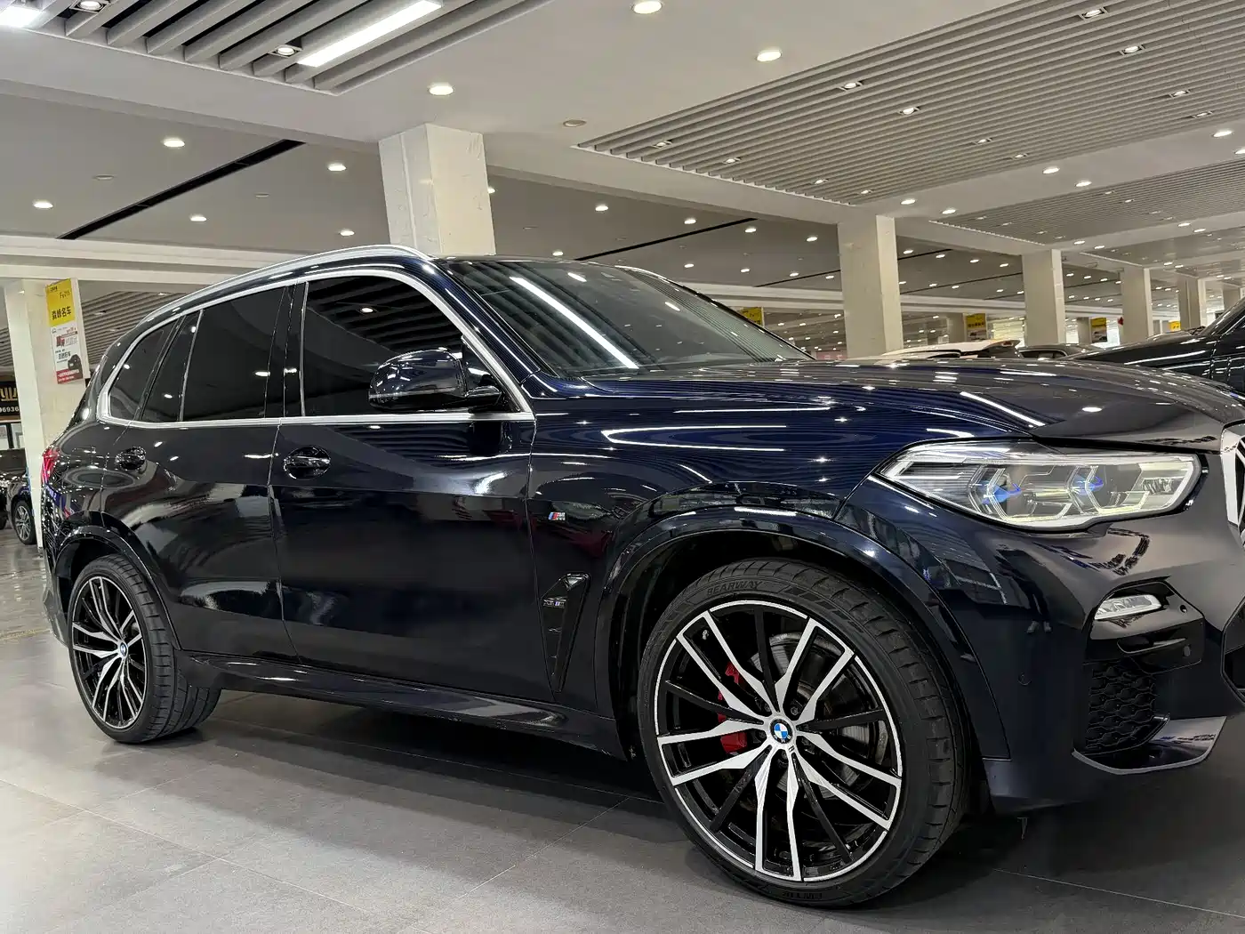 BMW X5 (Import) 2019 xDrive40i M Sport Package фото 35