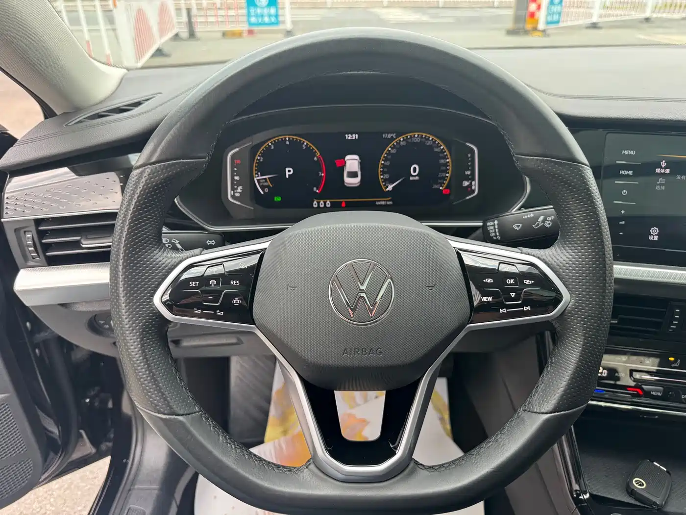 VOLKSWAGEN PASSAT