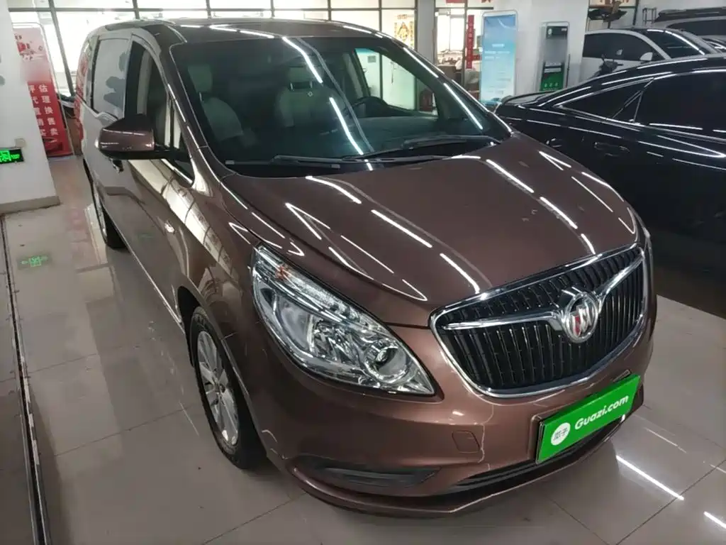 Photo 4 - Buick GL8